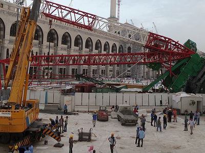 Alman Liebherr şirketi Mekke'deki vinç kazasını inceleyecek