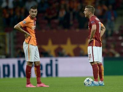 Arena'da 'istifa' sesleri!