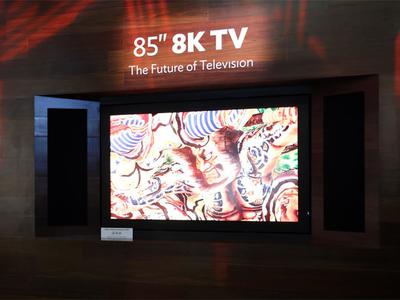 Sharp imzalı 8K TV’nin fiyatı dudak uçuklatıyor