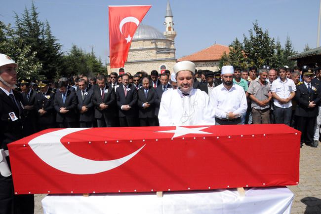 Şehit eşinden ağlatan mektup