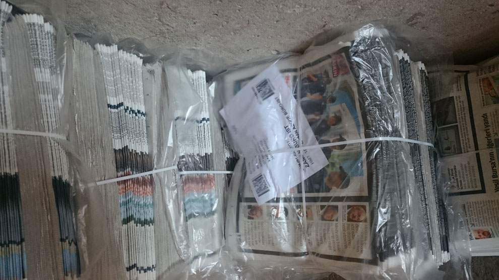600 bin Zaman'ı bir deponun bekçisi okuyor - 2