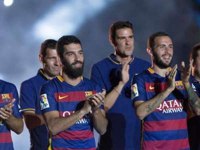 Barcelona Arda Turan'ı oynatmak için harekete geçti