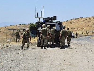 Hakkari'de askeri araca saldırı