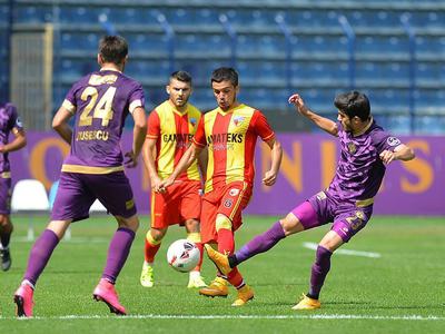 Osmanlıspor 6 golle turu geçti