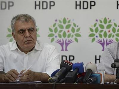 'Fiilen zorlandık'