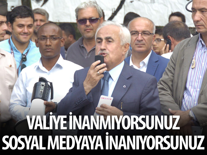 Vali'den Suriyelilere: Bize inanmıyorsunuz sosyal medyaya inanıyorsunuz