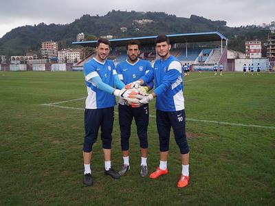 Ne zaman gol yiyeceklerini merak ediyorlar!