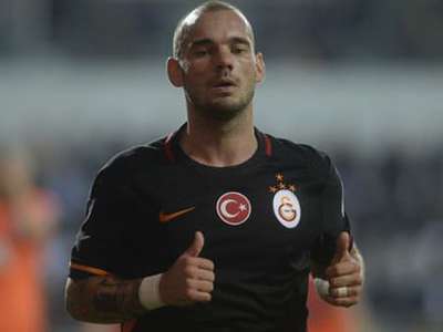 Sneijder Fenerbahçe derbisinde oynamayabilir
