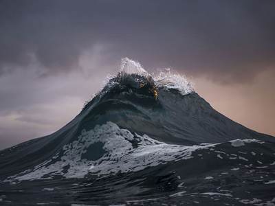 245 metrelik tsunami