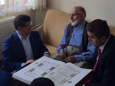 Başbakan Davutoğlu'ndan özel ziyaret