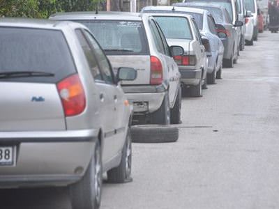 Sevdiği kızı alamayınca 150 aracın lastiklerini kesti!