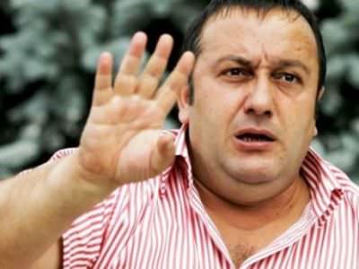 İsmail Türüt'e şok!