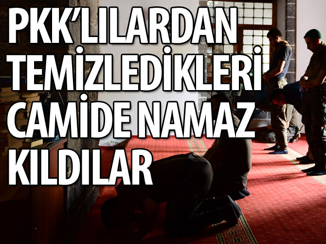 Teröristlerden temizledikleri camide namaz kıldılar