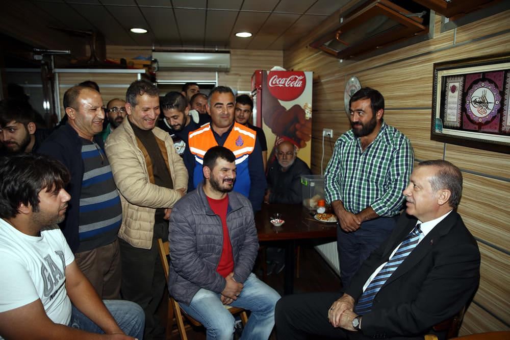 Cumhurbaşkanı Erdoğan'dan taksicilere ziyaret