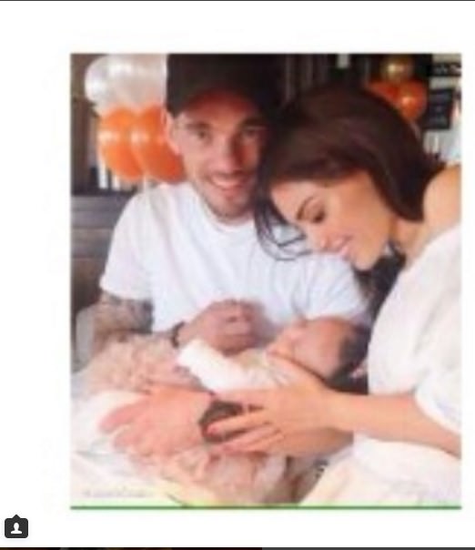 İşte Sneijder'in bebeğinin ilk fotoğrafı! - 2