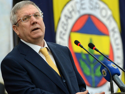 Aziz Yıldırım'dan Van Persie açıklaması
