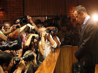 Güney Afrikalı sporcu Pistorius'a ev hapsi