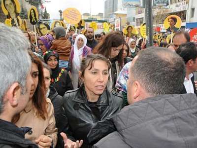 HDP İl Eş Başkanı gözaltına alındı