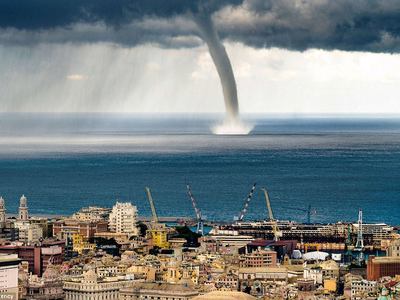 İtalya’daki hortum görenleri şaşırttı