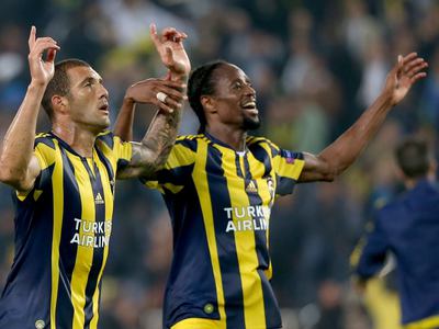 Ajax ilk kez diz çöktü