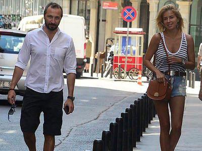 Burcu Esmersoy sevgilisine taşındı