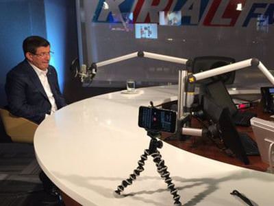 Başbakan Davutoğlu canlı yayında soruları cevaplıyor