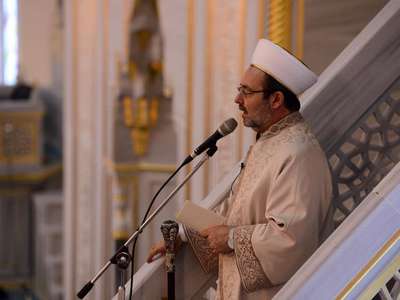 Diyanet İşleri Başkanı Görmez Moskova Merkez Camisi'nde cuma namazı kıldırdı