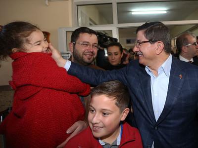 Davutoğlu'nun sandığından hangi parti çıktı?