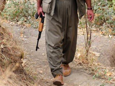 Hakkari'de 1 terörist teslim oldu