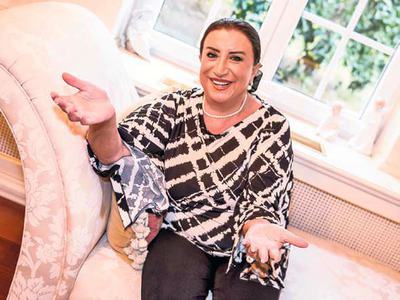 Perran Kutman: Bir gecede saçlarım döküldü