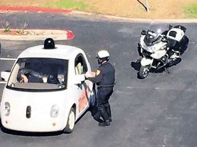 Google’ın otomobili çevirmeye takıldı