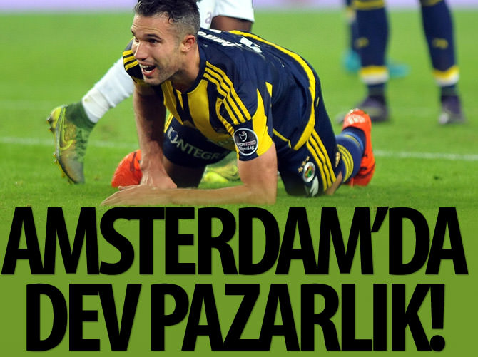 Van Persie'den Amsterdam'da dev pazarlık!