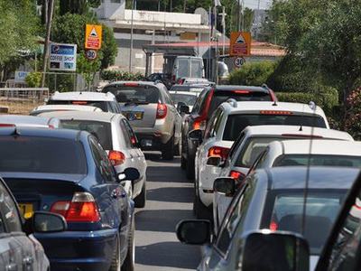 Güney Kıbrıs'ta Türk plakalı araçlara saldırı