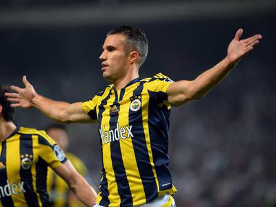 Barcelona, van Persie'ye mecbur!