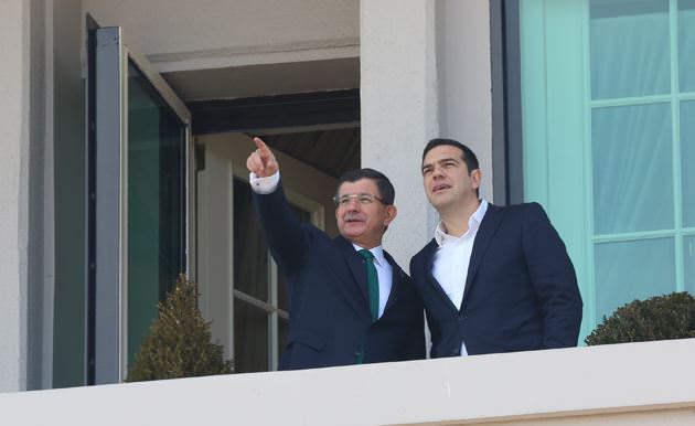 Davutoğlu tanıttı Çipras hayran kaldı