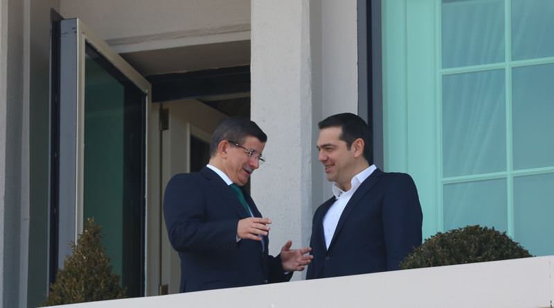 Davutoğlu tanıttı Çipras hayran kaldı