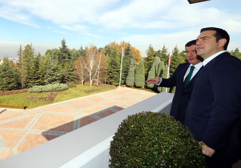 Davutoğlu tanıttı Çipras hayran kaldı