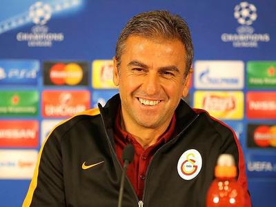 Hamzaoğlu 1 yıla 3 kupa sığdırdı