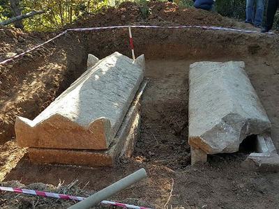 Sakarya'da 2 bin yıllık lahit bulundu