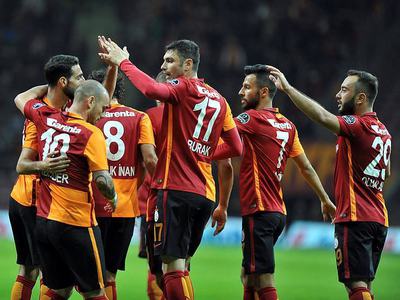 Galatasaray'da puan kayıpları sürüyor