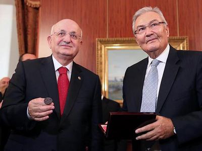 TBMM Geçici Başkanı Baykal görevini Kahraman'a devretti
