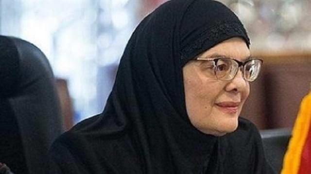 Sırp meclis başkanı başörtüsü taktı - 1
