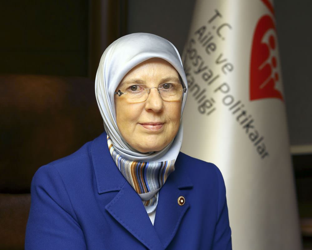 Sema Ramazanoğlu Aile ve Sosyal Politikalar Bakanı oldu