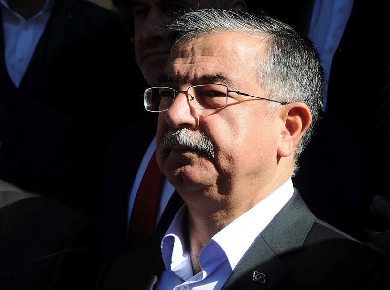 İsmet Yılmaz Milli Savunma Bakanı oldu