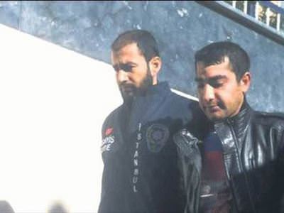 Eski eşi ile birlikte olan koğuş arkadaşına infaz