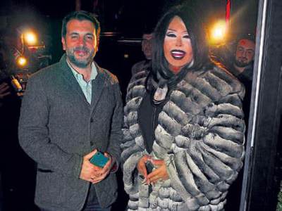 Bülent Ersoy kuaförde 7.5 saat geçirdi!