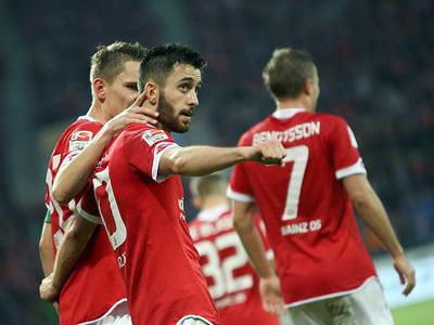 Yunus Mallı'dan tarihi gol!