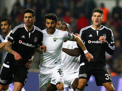 Beşiktaş zirve yarışında yara aldı