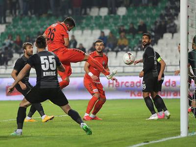 Konyaspor, gruplara kaldı