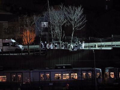 Bayrampaşa'da yol tekrar trafiğe açıldı